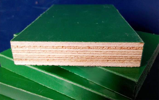 建筑模板在市場(chǎng)上已成為受關(guān)注的裝飾材料 建筑模板在市場(chǎng)上已成為受關(guān)注的裝飾材料